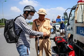 Từ 1/1/2025, chốt CSGT phải được lập ở nơi không bị khuất tầm nhìn