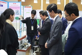 Khai mạc cuộc thi Khoa học kỹ thuật và Robotics học sinh trung học cấp tỉnh năm học 2024-2025