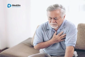 Đau ngực kiểu màng phổi là gì? có nguy hiểm không?