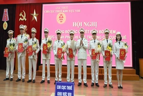 Công bố các quyết định bổ nhiệm Phó Chi cục trưởng Chi cục Thuế Khu vực VIII