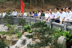 Kiểm tra thực địa tại Khu Di tích lịch sử Đền Hùng