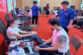 Ngày hội hiến máu “Giọt hồng thị xã trung du”