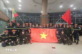 Động đất tại Myanmar: Đội cứu hộ, cứu nạn Việt Nam đến sân bay Yangon
