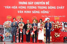 Trưng bày hơn 300 hiện vật chuyên đề “Văn hoá Hùng Vương trong dòng chảy văn minh sông Hồng”