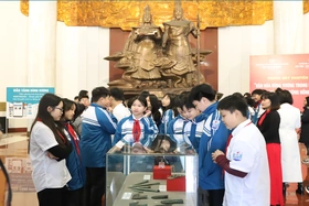 Học Lịch sử tại bảo tàng