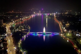 Lung linh đêm Việt Trì