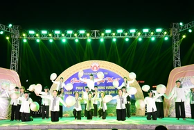 Sôi động chương trình giao lưu các nhóm nhảy thanh niên