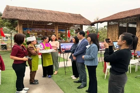 Phú Thọ hỗ trợ 230 phóng viên, nhà báo đưa tin dịp Giỗ Tổ Hùng Vương - Lễ hội Đền Hùng&nbsp;