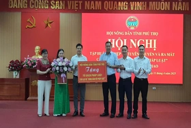 Ra mắt Câu lạc bộ “Nông dân với pháp luật”