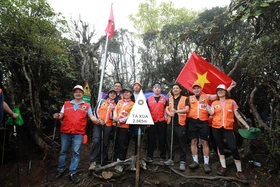 Hành trình “Bước chân trên mây” chinh phục đỉnh Tà Xùa