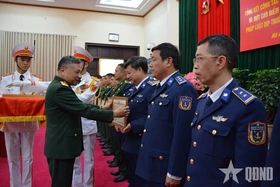 Góp phần giữ vững bình yên khu vực biên giới, biển, đảo