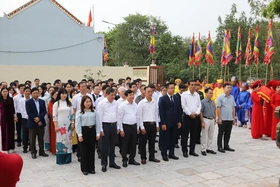 Lễ dâng hương giỗ Đức Vua Lý Nam Đế