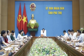 Đề cao tinh thần tố giác các hành vi buôn lậu, gian lận thương mại và hàng giả trong Nhân dân