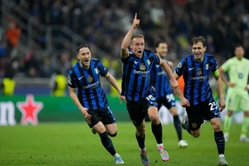 Inter hạ Barca vào chung kết C1 sau màn rượt đuổi lịch sử
