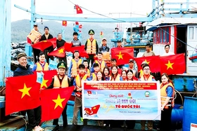 Lá cờ mới cho những chuyến vươn khơi