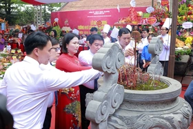 Lễ dâng hương tưởng nhớ Hoàng tử Lang Liêu - Hùng Chiêu Vương