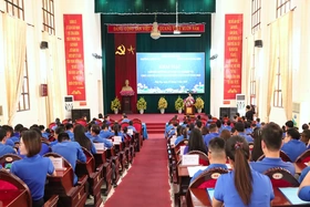 Tập huấn lý luận và nghiệp vụ cho cán bộ Đoàn thanh niên cấp cơ sở