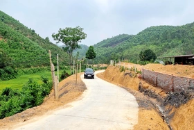 Đầu tư gần 3,2 tỷ đồng làm đường bê tông giao thông nông thôn