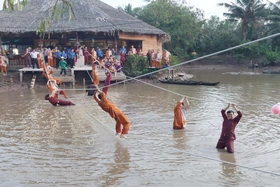 Đẩy mạnh phát triển du lịch cộng đồng bền vững