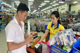 Tận dụng lợi thế phát triển thương mại - dịch vụ