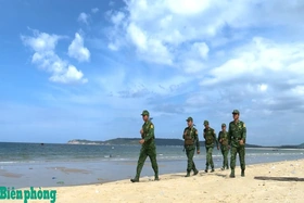 Ngời sáng nghĩa tình quân dân bên vịnh Xuân Đài