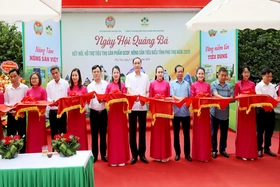 Khai mạc Ngày hội quảng bá, kết nối hỗ trợ tiêu thụ sản phẩm OCOP và nông sản tiêu biểu