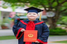 Thủ khoa bài kiểm tra, đánh giá năng lực vào lớp 6 Trường THCS Văn Lang