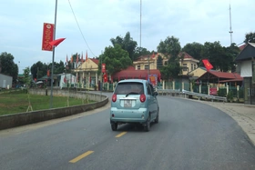 Bằng Doãn đoàn kết xây dựng đời sống mới