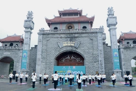 Hưởng ứng Ngày Quốc tế Yoga năm 2025