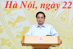 Hội nghị trực tuyến toàn quốc về: Triển khai xóa nhà tạm, nhà dột nát trên phạm vi cả nước; Các công trình, dự án trọng điểm ngành giao thông vận tải; Thúc đẩy đầu tư công năm 2025