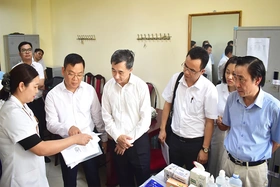 Thứ trưởng Bộ Y tế kiểm tra công tác y tế phục vụ kỳ thi tốt nghiệp THPT 2025