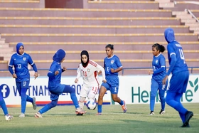 Đội tuyển nữ UEA thắng đậm nữ Maldives