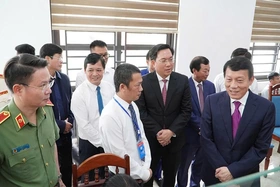 Bộ trưởng Bộ Công an Lương Tam Quang làm việc tại xã Bản Nguyên