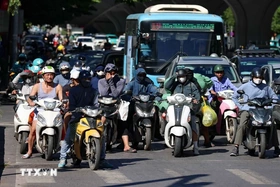 Thời tiết ngày 9/7: Nắng nóng kéo dài ở miền Bắc và miền Trung