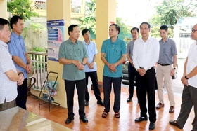 Phó Chủ tịch UBND tỉnh Nguyễn Văn Toàn làm việc tại xã Cao Dương