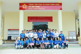 Tuổi trẻ toàn tỉnh ra quân hỗ trợ vận hành mô hình chính quyền địa phương 2 cấp và dịch vụ công trực tuyến