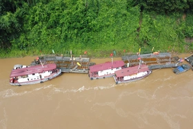 Chưa vận hành phà quân sự tại khu vực cầu Phong Châu