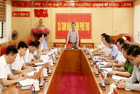 Phó Bí thư Tỉnh ủy Bùi Huy Vĩnh làm việc tại xã Tam Đảo