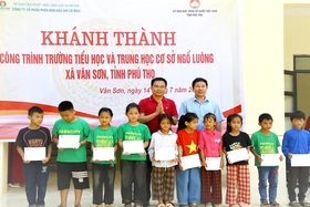 Khánh thành Nhà lớp học tại trường TH&THCS Ngổ Luông