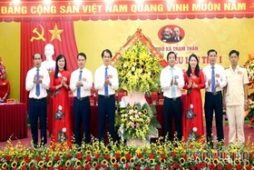 Đại hội đại biểu Đảng bộ xã Trạm Thản lần thứ I: Đẩy mạnh xây dựng đồng bộ kết cấu hạ tầng
