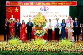 Đồng chí Bùi Huy Vĩnh - Phó Bí thư Tỉnh ủy dự, chỉ đạo Đại hội đại biểu Đảng bộ xã Tam Dương Bắc lần thứ I