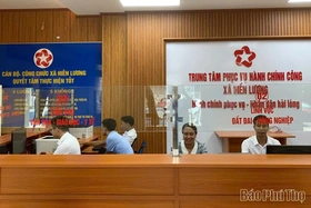 Xã Hiền Lương: Làm việc thêm ngày thứ Bảy để giải quyết thủ tục hành chính cho người dân