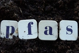 Tìm ra cách phân hủy hóa chất vĩnh cửu bằng ánh sáng Mặt Trời