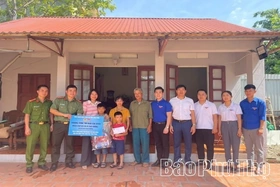 Tình nguyện vì Nhân dân phục vụ