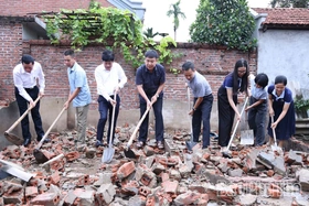 Khởi công nhà tình thương tặng gia đình trẻ em có hoàn cảnh đặc biệt khó khăn