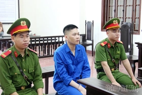 Lĩnh 17 năm tù vì giở trò đồi bại với bé gái 8 tuổi