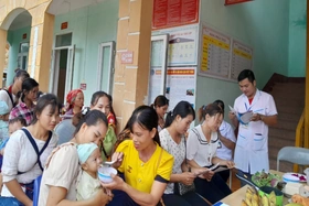 Dinh dưỡng cho trẻ sơ sinh: Hướng dẫn theo từng giai đoạn phát triển