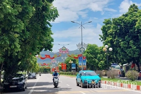 Đưa nghị quyết Đại hội Đảng vào cuộc sống ở phường đông dân nhất tỉnh