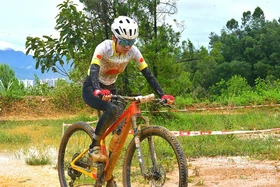 Đoàn Phú Thọ giành 1 Huy chương Bạc cá nhân, 1 Huy chương Bạc đồng đội nội dung Băng đồng Olympic