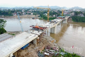 “Vượt nắng, thắng mưa” làm nên kỳ tích